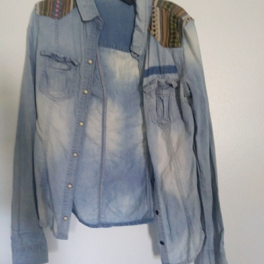 Blue jean shirt
